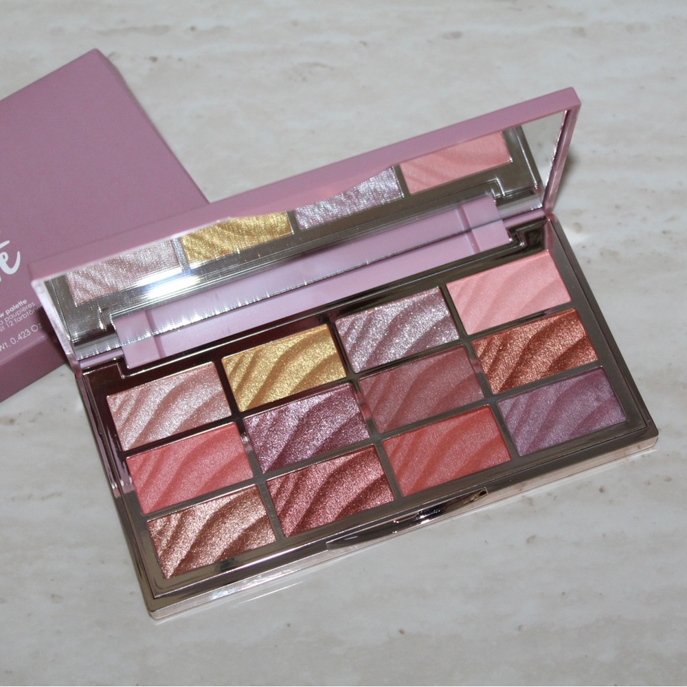Ciaté London Velvet Eyeshadow Palette - Picture 3 of 16